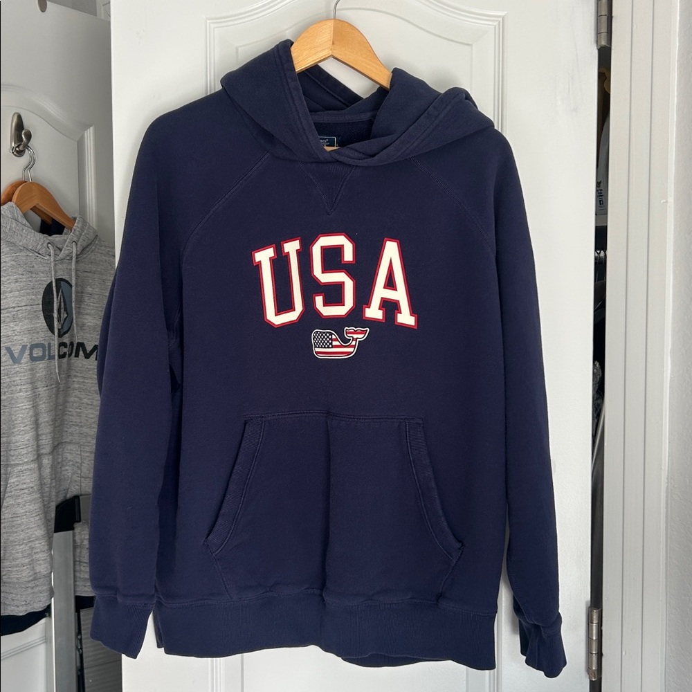 Mens Vineyard Vines hoodie